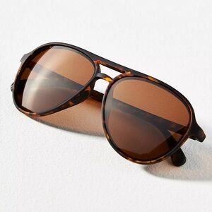 🎉QUICK SALE🎉Goodr Tortoise Sunglasses MACH G
AMELIA EARHART GHOSTED ME
